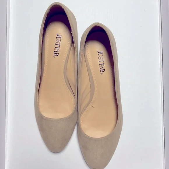 JustFab shoes! New never worn, US Size 7.5. UK 5.5 - Picture 1 of 3